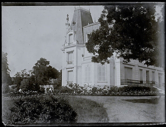 Plaque verre photo ancienne négatif noir et blanc 4x6 cm château parc jardinier 