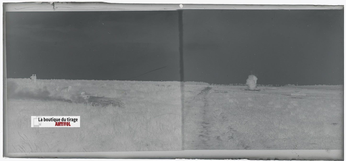 Camp du Ruchard, char, plaque verre, photo ancienne, négatif N&B 6x13 cm