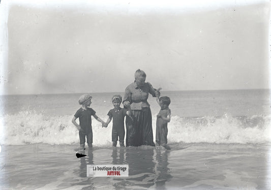 Berck-sur-Mer, baignade enfants, plaque verre photo ancienne, négatif 9x12 cm