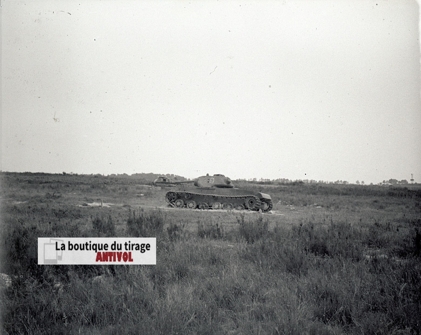 Camp du Ruchard, char, plaque verre, photo ancienne, négatif N&B 6x13 cm