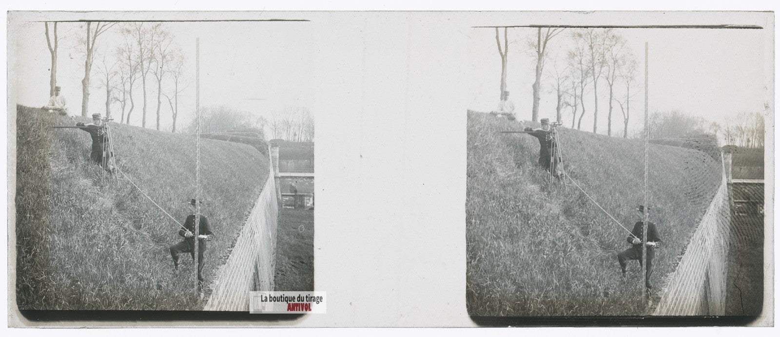 Exercices du génie militaire, plaque verre stéréo, photo ancienne 4,5x10,7 cm