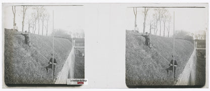 Exercices du génie militaire, plaque verre stéréo, photo ancienne 4,5x10,7 cm