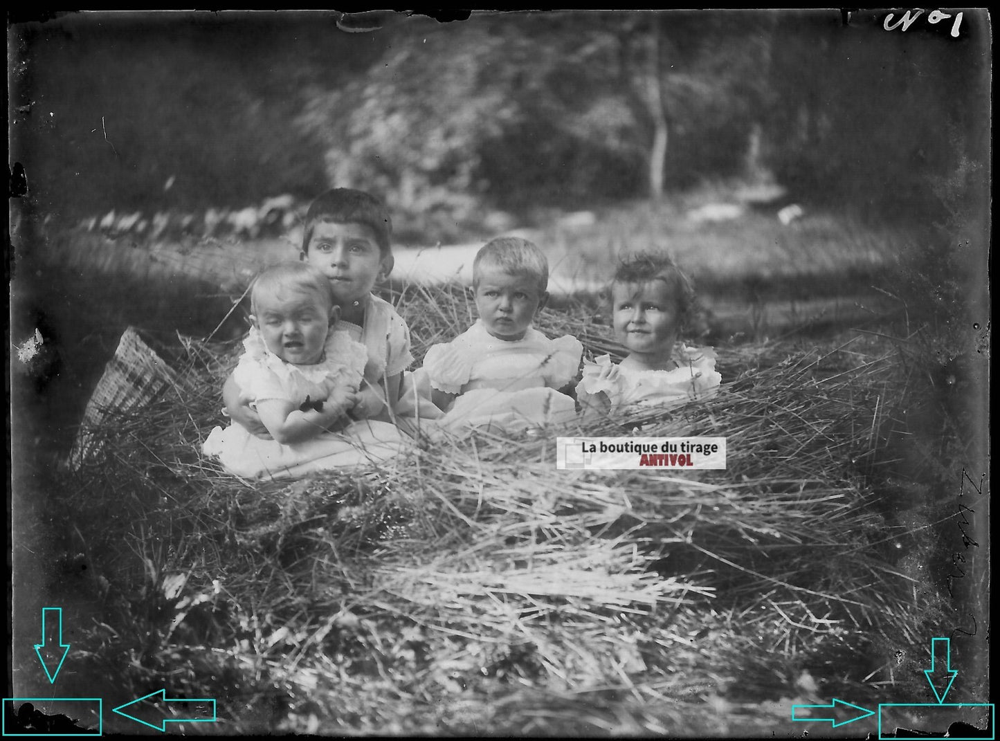 Plaque verre photo ancienne négatif noir et blanc 9x12 cm groupe enfants jardin