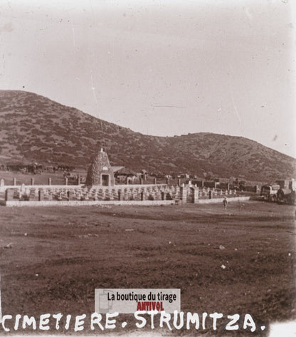 Le cimetière, Strumitza, guerre WW1, plaque verre stéréo, photo 4,5x10,7 cm