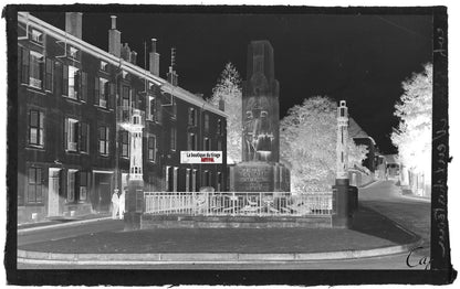 Plaque verre photo, négatif noir & blanc 9x14 cm Neufchâteau, monument aux morts