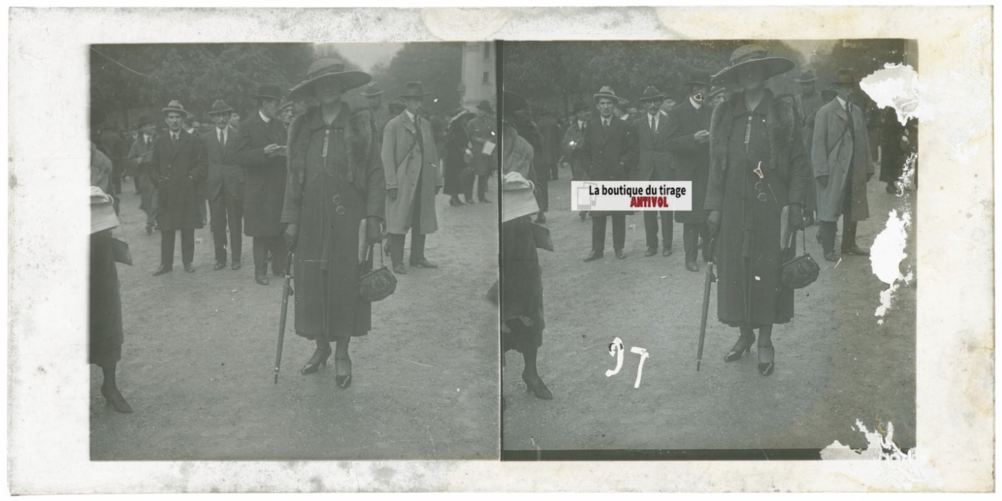 Scène de vie, Longchamp, Paris, plaque verre stéréoscopique, positif 8,5x17 cm