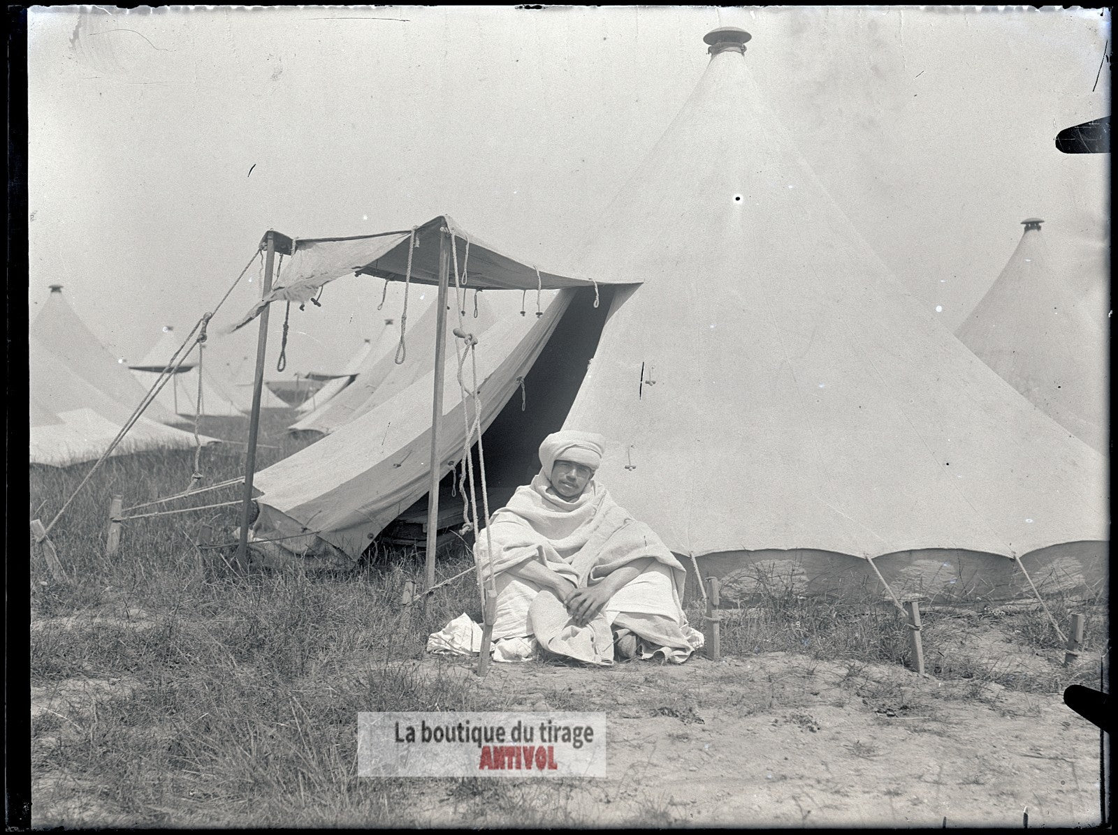 Soldat nord-africain, Bois-l’Évêque, plaque verre, photo, négatif 9x12 cm