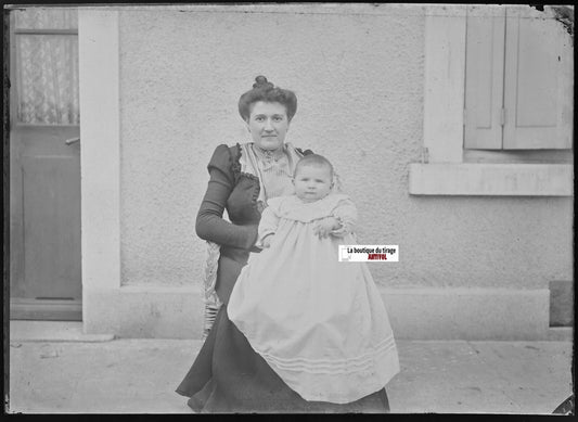Mère, enfant, Loire, Plaque verre photo ancienne, négatif noir & blanc 13x18 cm