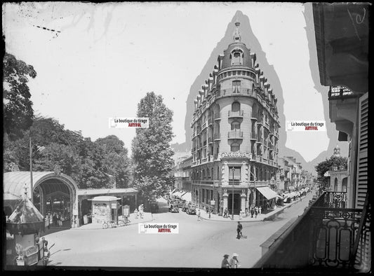 Plaque verre photo ancienne négatif noir et blanc 13x18 cm Vichy Victor Hugo