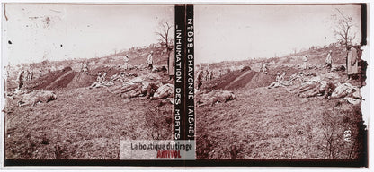 Chavonne, inhumation des morts, WW1, plaque verre photo ancienne stéréo 6x13 cm