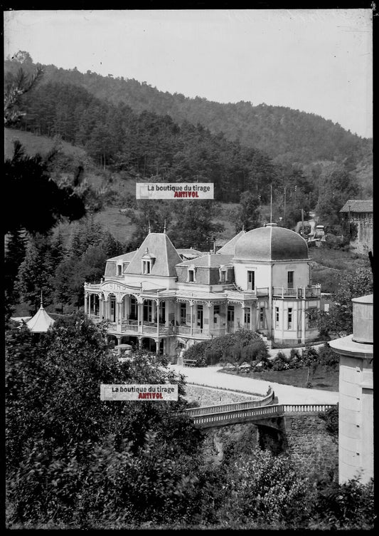 Plaque verre photo ancienne négatif noir et blanc 13x18 cm Saint-Nectaire Casino