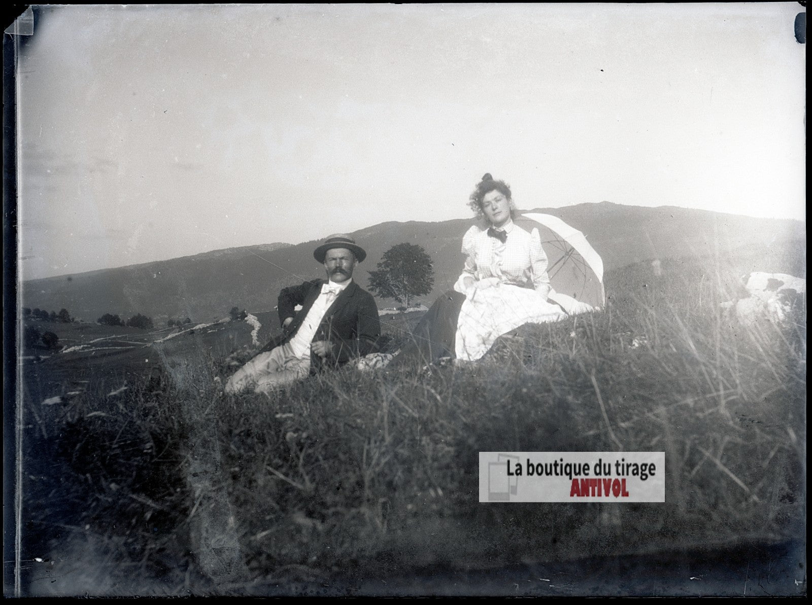 Couple, amour, montagnes, plaque verre photo ancienne, négatif 9x12 cm