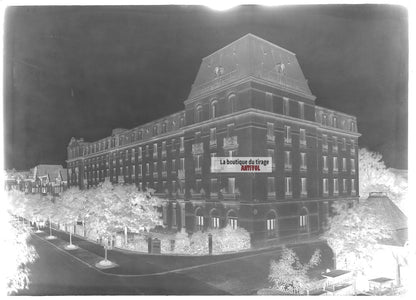 Plaque verre photo ancienne négatif noir et blanc 13x18 cm Vittel hôtel France