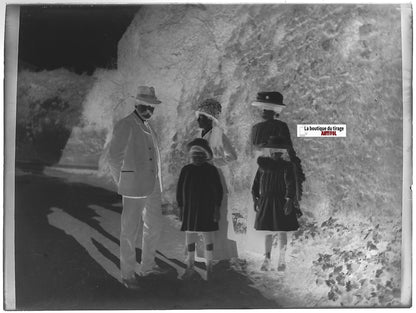 Famille, campagne, Plaque verre photo ancienne, négatif noir & blanc 9x12 cm