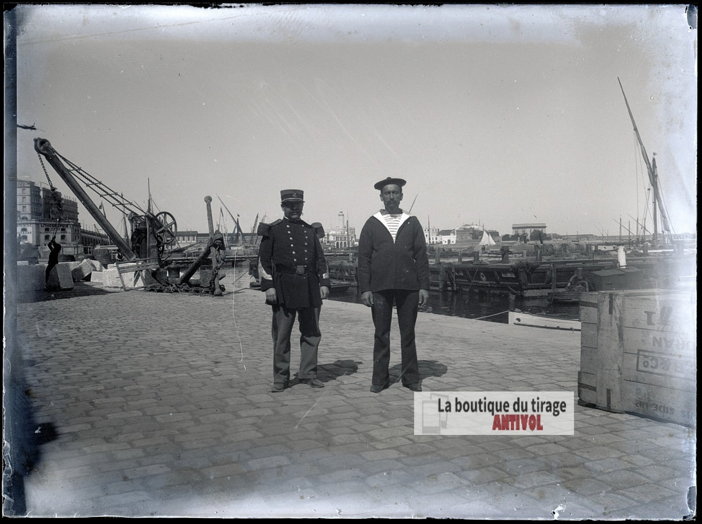 Militaire et marin, port d’Alger, plaque verre photo ancienne, négatif 9x12 cm