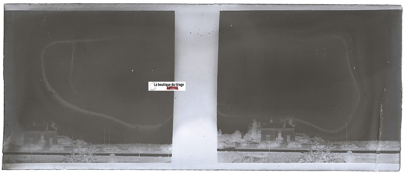 Maison, Plaque verre photo stéréoscopique, négatif noir & blanc 4,5x10,7 cm