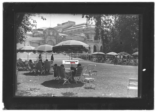 Plaque verre photo ancienne positif noir & blanc 13x18 cm Vichy Casino terrasse