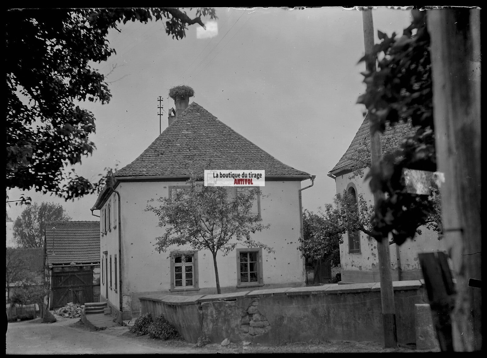 Plaque verre photo ancienne négatif noir et blanc 13x18 cm maison village Alsace