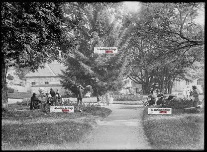 Plaque verre photo ancienne négatif noir et blanc 13x18 cm Luxeuil-les-Bains