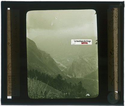 Vallée de la Romanche, photo J. Moulin, plaque verre couleur, positif 8,5x10 cm
