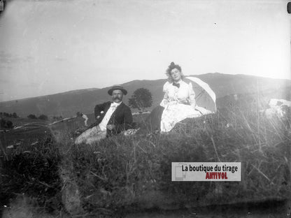 Couple, amour, montagnes, plaque verre photo ancienne, négatif 9x12 cm