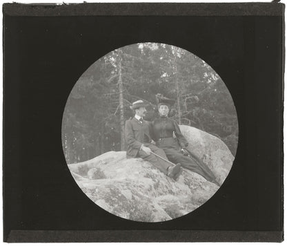 Couple, nature, personnages, photo ancienne plaque de verre, positif 8,5x10 cm