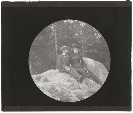 Couple, nature, personnages, photo ancienne plaque de verre, positif 8,5x10 cm