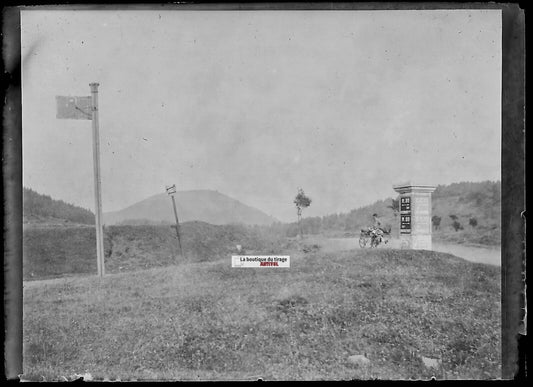 Plaque verre photo ancienne négatif noir et blanc 6x9 cm montagne vélo France - La Boutique Du Tirage 