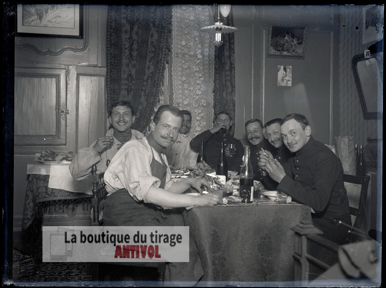 Repas de soldats, militaires, plaque verre, photo ancienne, négatif 9x12 cm