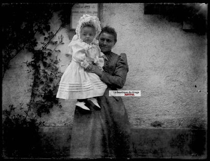 Plaque verre photo ancienne négatif noir et blanc 9x12 cm maman fille France