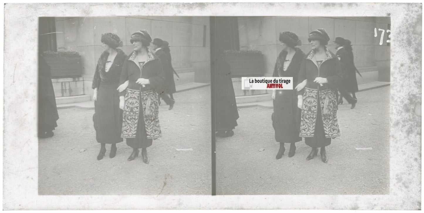 Personnages, Longchamp, Paris, plaque verre stéréoscopique, positif 8,5x17 cm