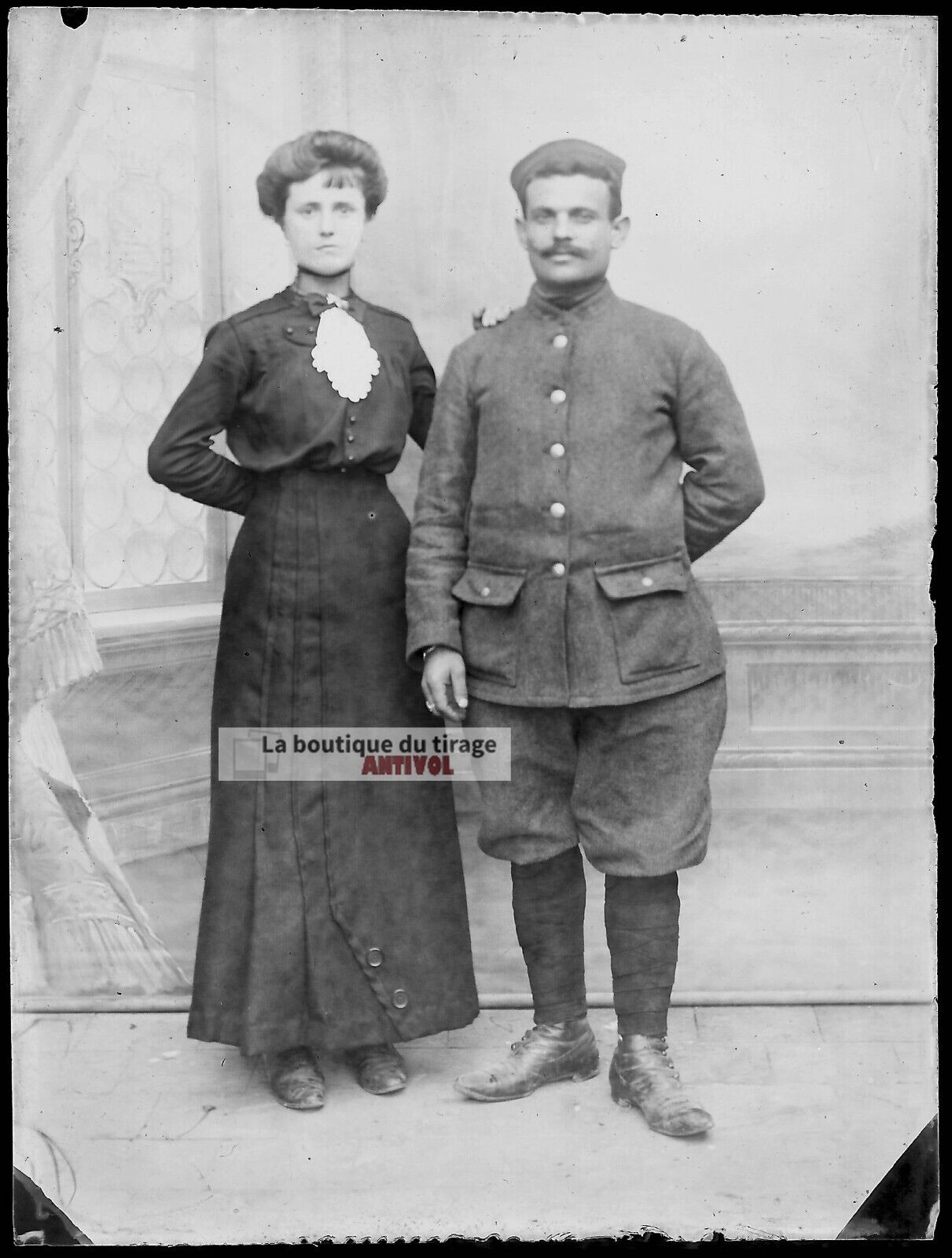 Plaque verre photo ancienne négatif noir et blanc 9x12 cm couple soldat femme 