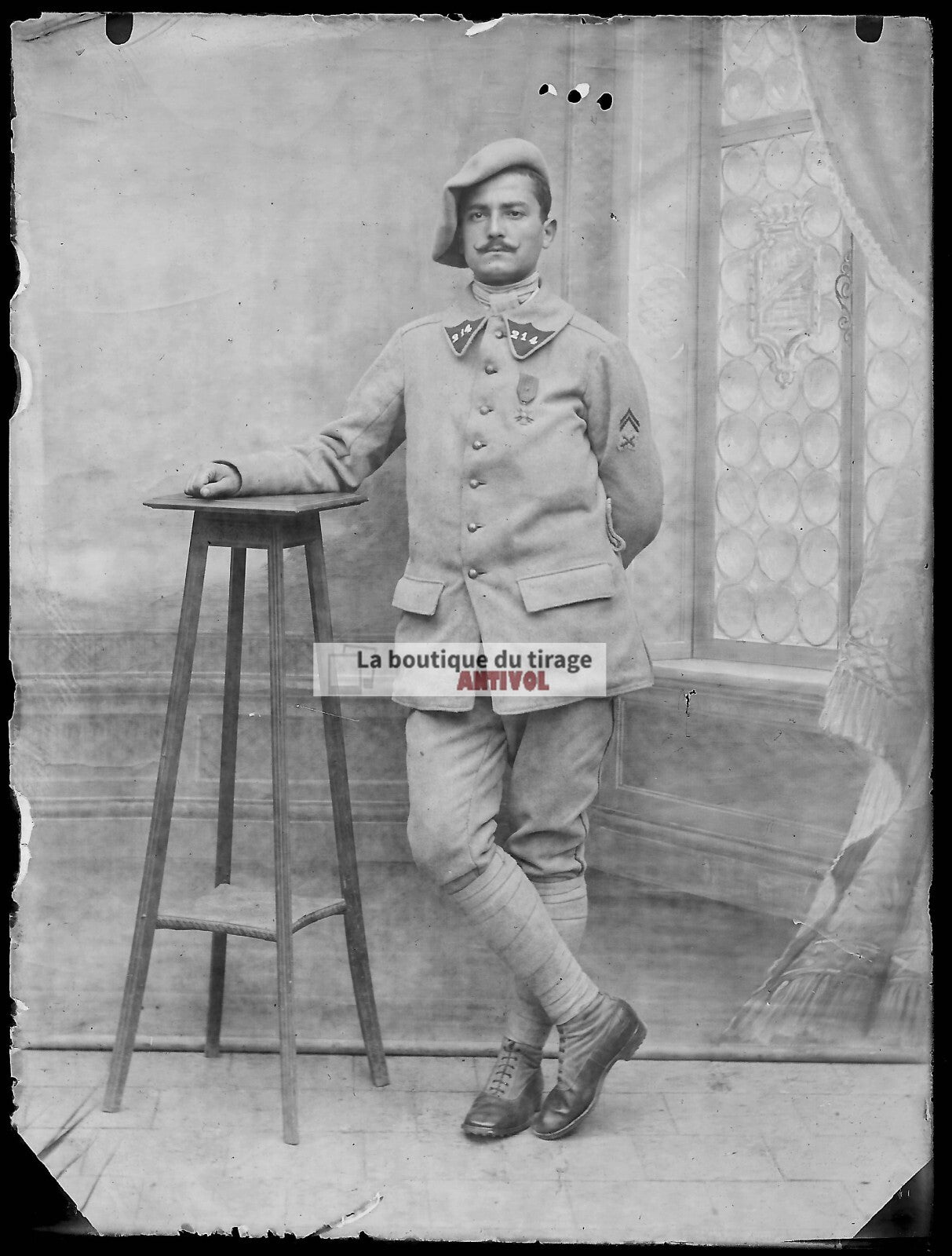 Plaque verre photo ancienne négatif noir & blanc 9x12 cm soldat 214e régiment 