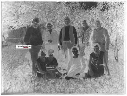 Famille, promenade, Plaque verre photo ancienne, négatif noir & blanc 9x12 cm