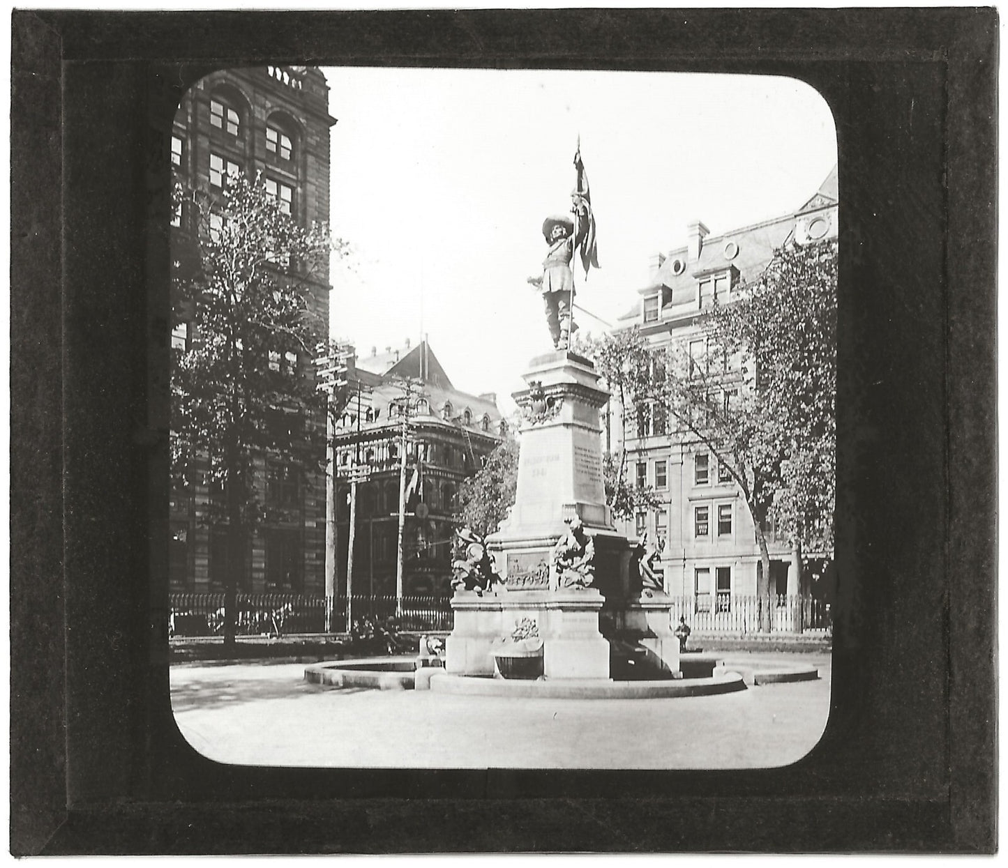 Statue de Maisonneuve, Montréal, photo plaque de verre, positif 8,5x10 cm