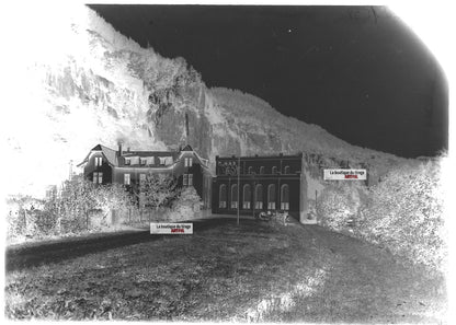 Plaque verre photo ancienne négatif noir et blanc 13x18 cm centrale Refrain eau