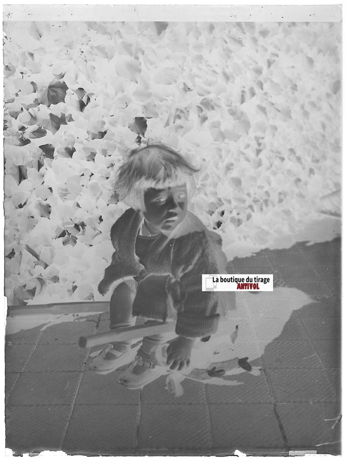 Enfant, jeu, France, Plaque verre photo ancienne, négatif noir & blanc 9x12 cm