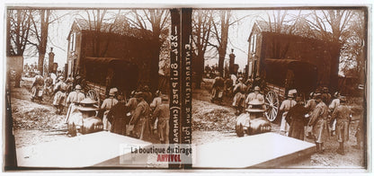 Suippes, enterrement d’un poilu, plaque verre photo ancienne stéréo 6x13 cm