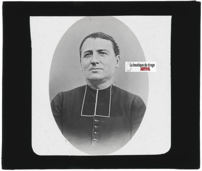 Portrait prêtre, église France, photo ancienne plaque verre, positif 8,5x10 cm
