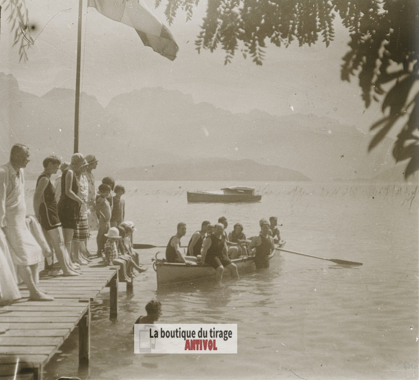 Sevrier, lac d’Annecy, barques, plaque verre photo ancienne stéréo 6x13 cm