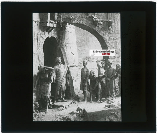 La femme adultère, photo plaque verre, noir & blanc, positif 8,5x10 cm