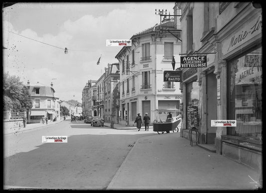 Plaque verre photo ancienne négatif noir et blanc 13x18 cm Vittel rue de Verdun