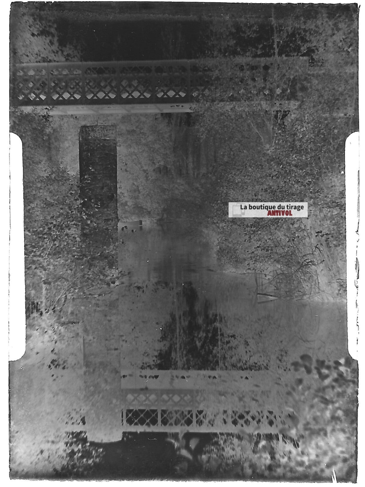Plaque verre photo ancienne négatif noir et blanc 6x9 cm pont rivière paysage 