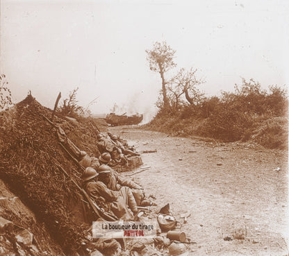 Prise de Courcelles, char guerre WW1, plaque verre photo ancienne stéréo 6x13 cm