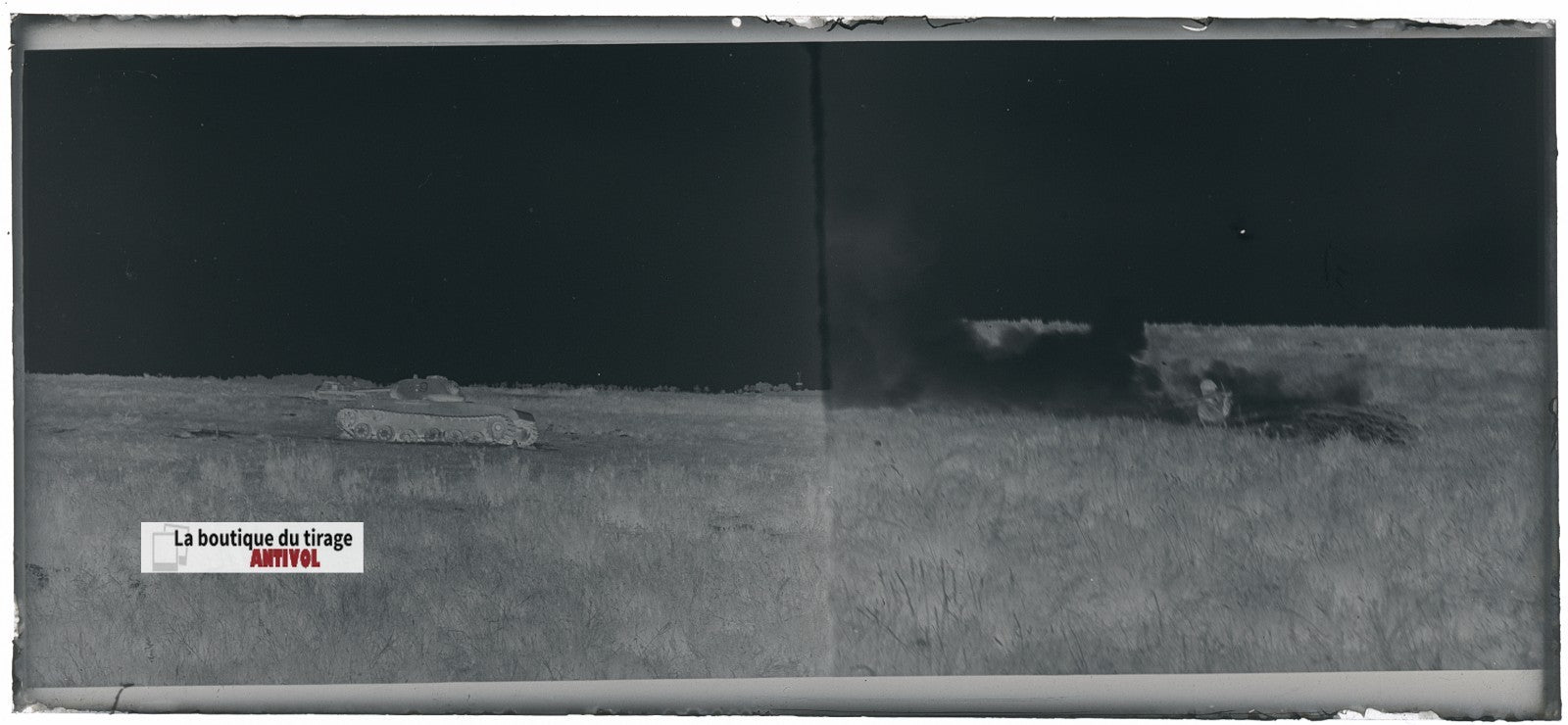 Camp du Ruchard, char, plaque verre, photo ancienne, négatif N&B 6x13 cm