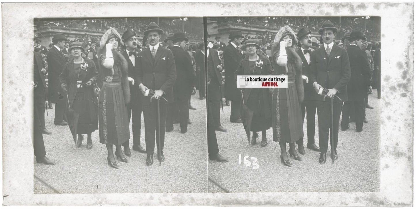 Scène de vie, Longchamp, Paris, plaque verre stéréoscopique, positif 8,5x17 cm