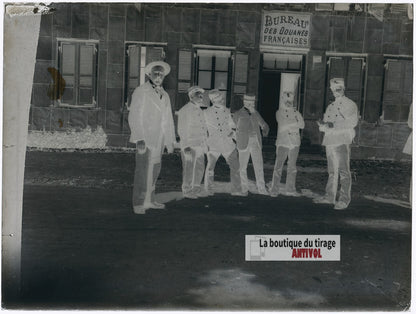 Bureau des Douanes françaises, plaque verre photo ancienne, négatif 9x12 cm
