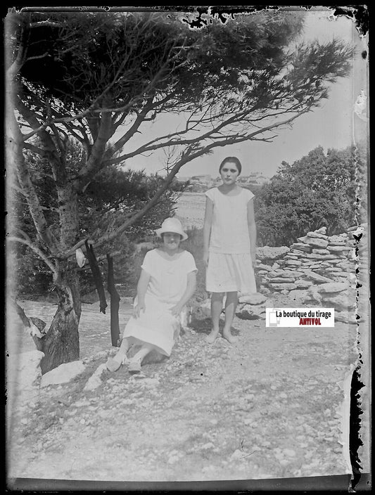 Femmes, été, France, Plaque verre photo ancienne, négatif noir & blanc 9x12 cm