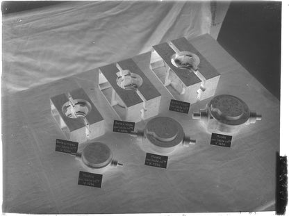 Plaque verre photo ancienne négatif noir et blanc 9x12 cm usine industrie pièces