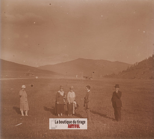 Chaîne des Aravis, voitures, plaque verre photo ancienne stéréo 6x13 cm